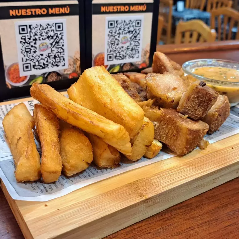Yuca con Chicharrón