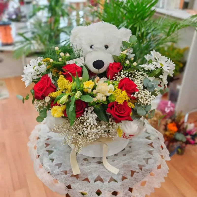 Centro de nacimiento con oso