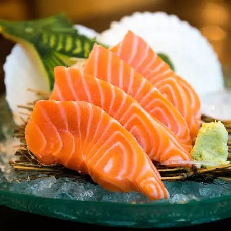 Sashimi de salmão