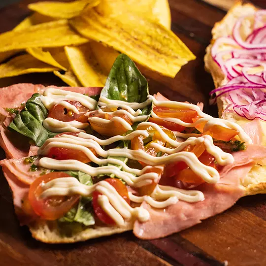 Sándwich Jamón y Queso