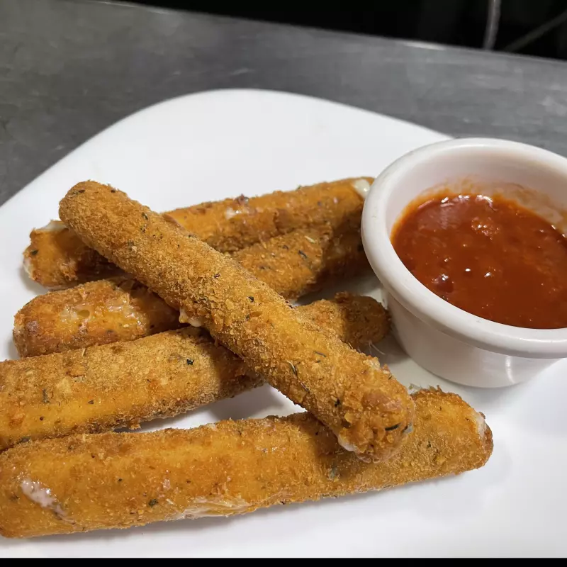 Dedos de queso con salsa pomodoro