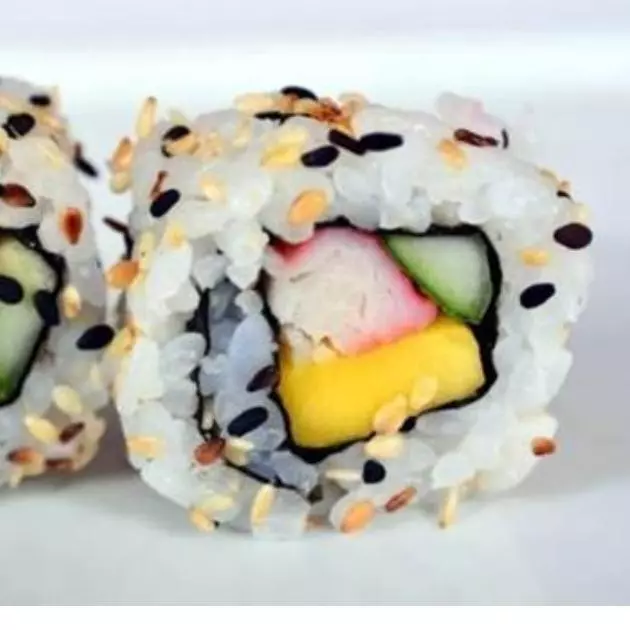 URAMAKI CALIFÓRNIA