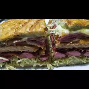 combo meio x-tudo aloprado😍