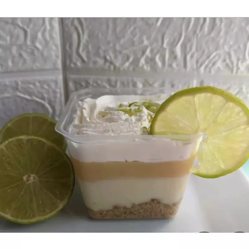 Torta de limão com baba de moça