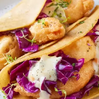 Tacos de camarón rebosado