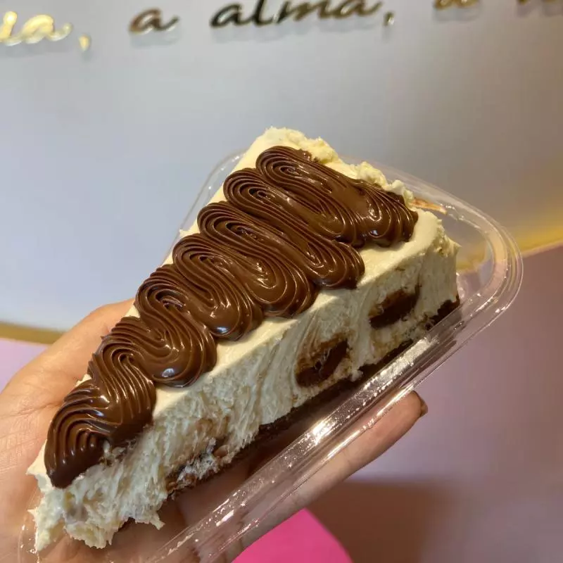 TORTA NINHO C/ NUTELLA (FATIA)
