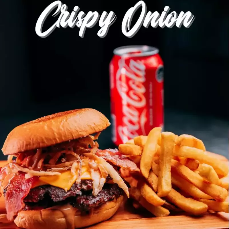 DOBLE CRISPY ONION + PAPAS + BEBIDA
