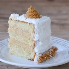 Fatia de torta de Beijinho.