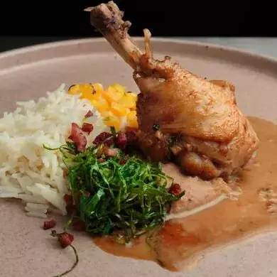 Tutu de Feijão & Frango Frito