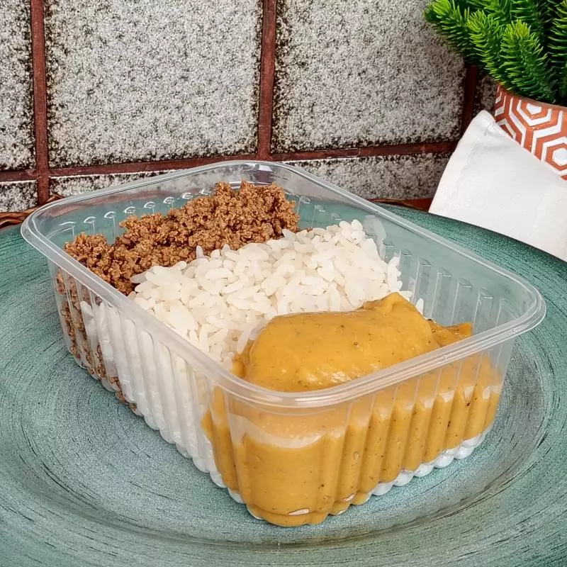 Carne moída com purê de banana(copy)