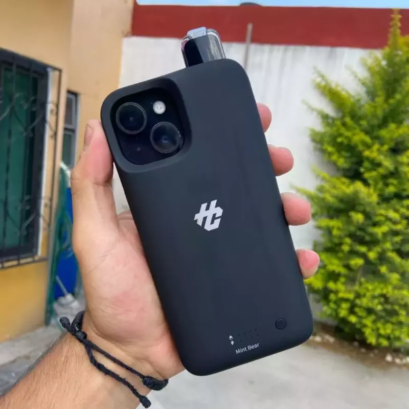 HC IPHONE 15 - MINT BEAR