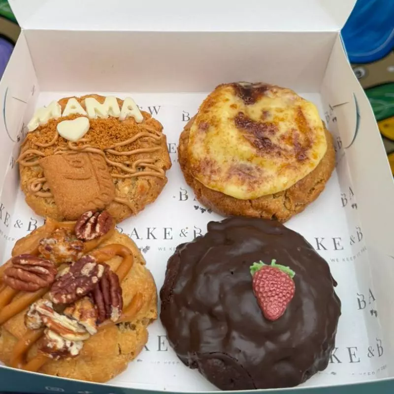 4 FOR MOM