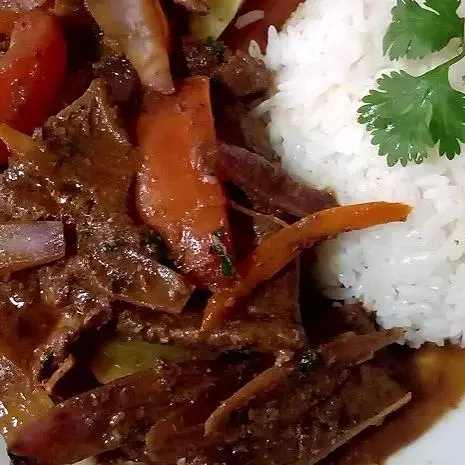 Hígado encebollado 300 grms