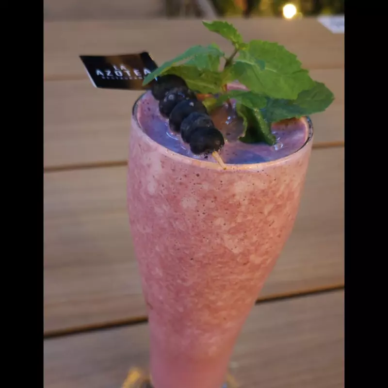 Jugo de uva en leche..
