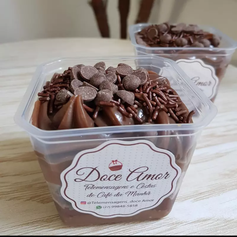 BOLO NO POTE BRIGADEIRO