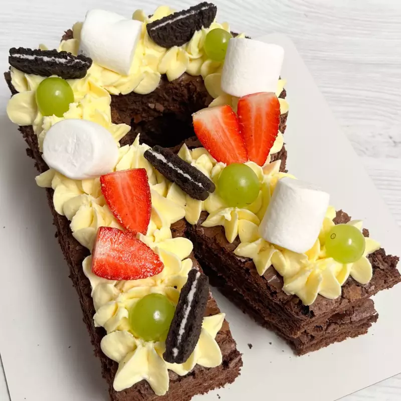 Letter Brownie