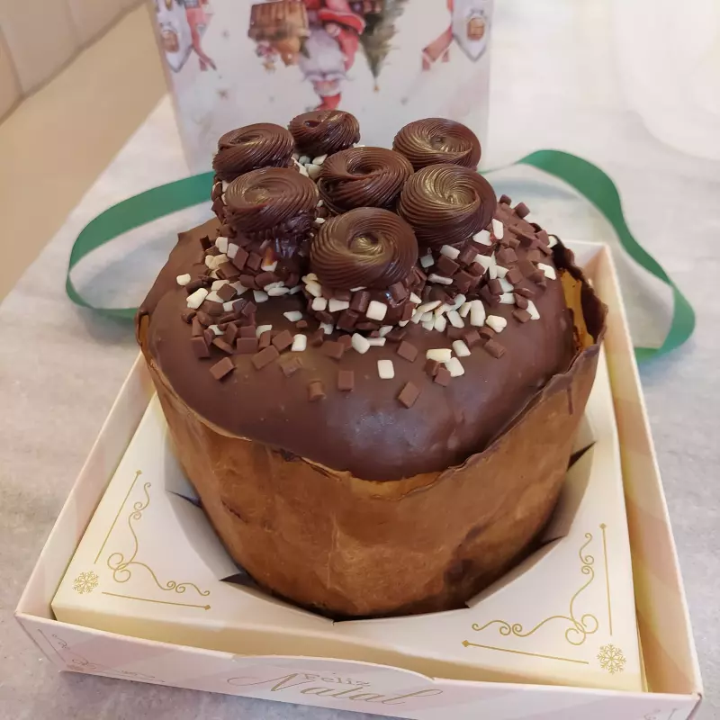Chocotone ninho c/ chocolate