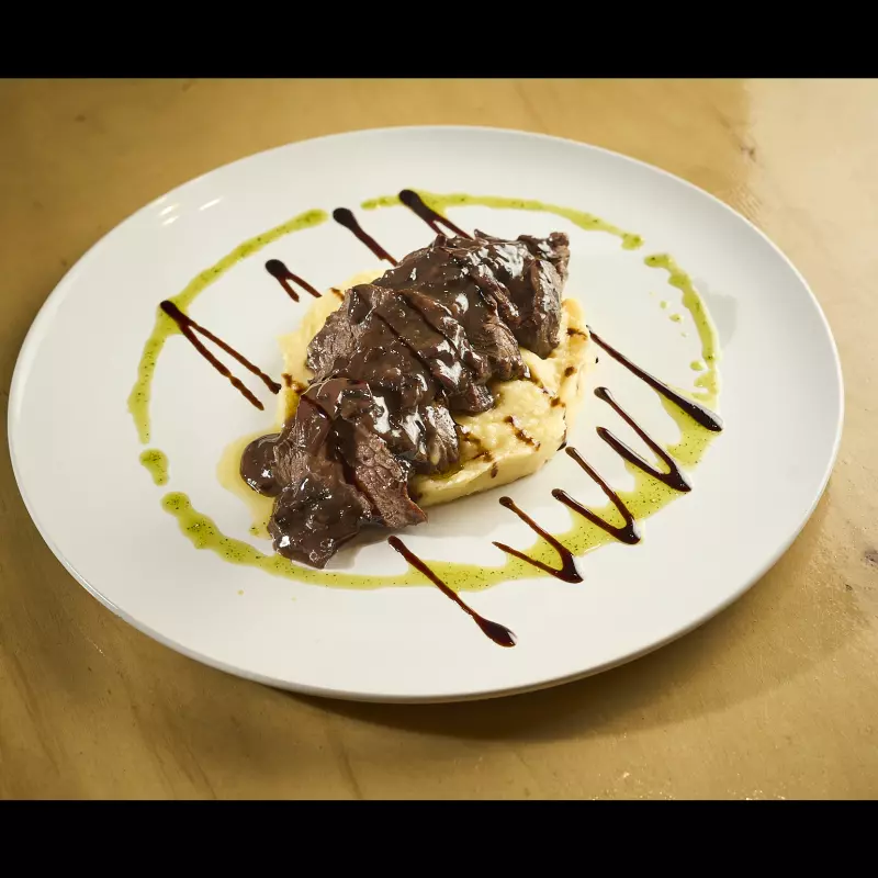 Lomito Chateaubriand al vino trufado