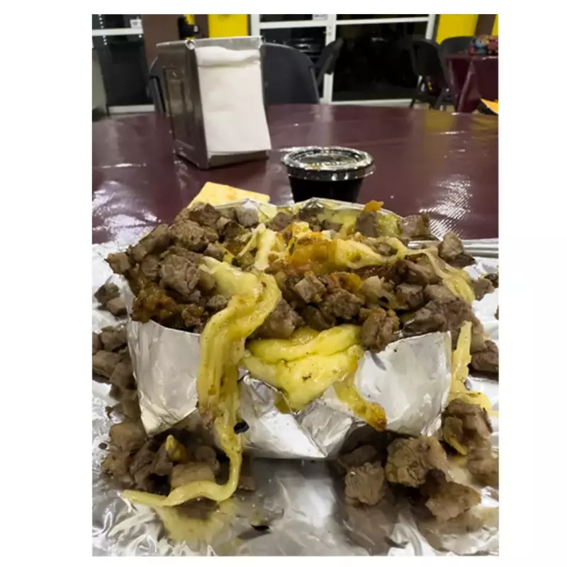 Papa asada con Arrachera