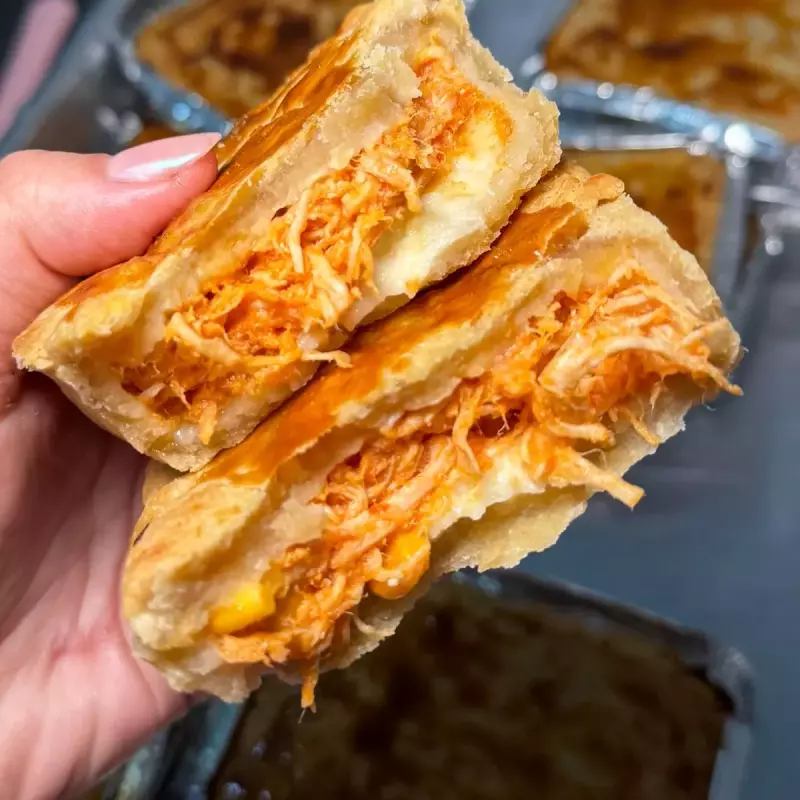 Torta de Frango com creme branco G