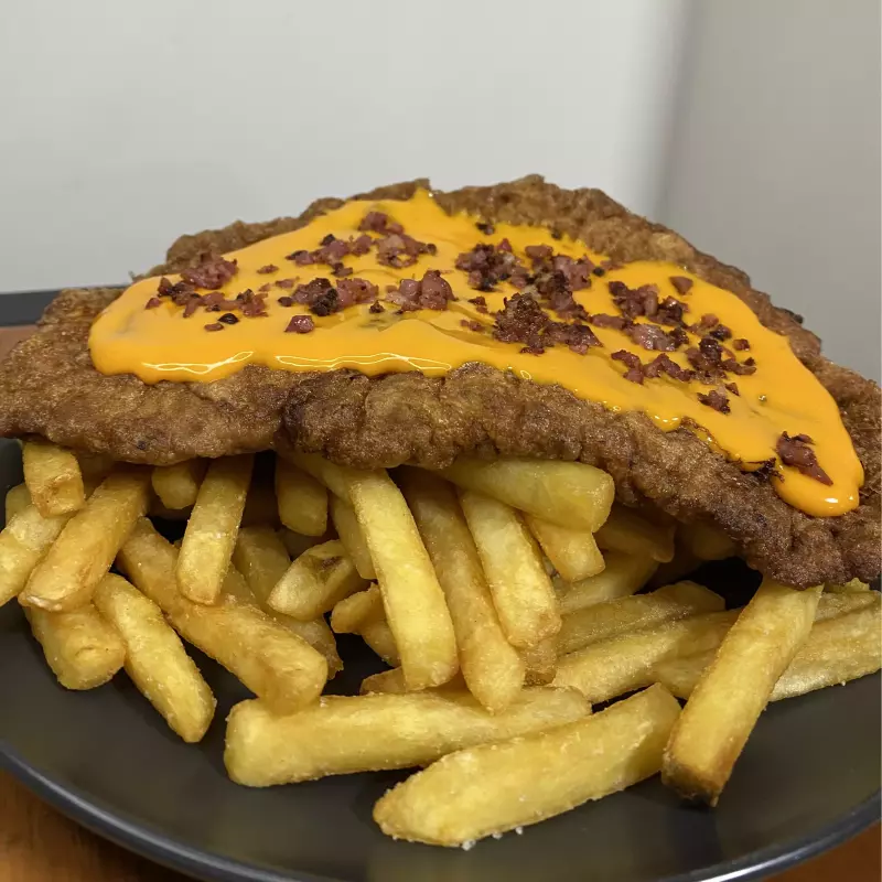 Milanesa cheddar y bacon