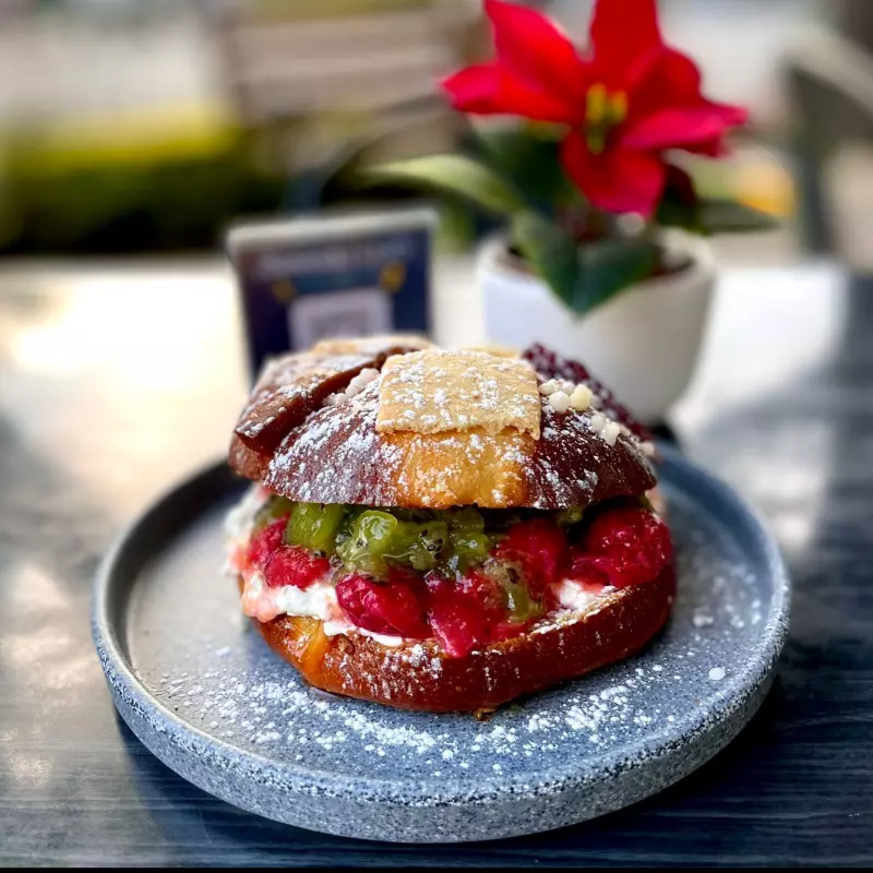Rosca de reyes rellena
