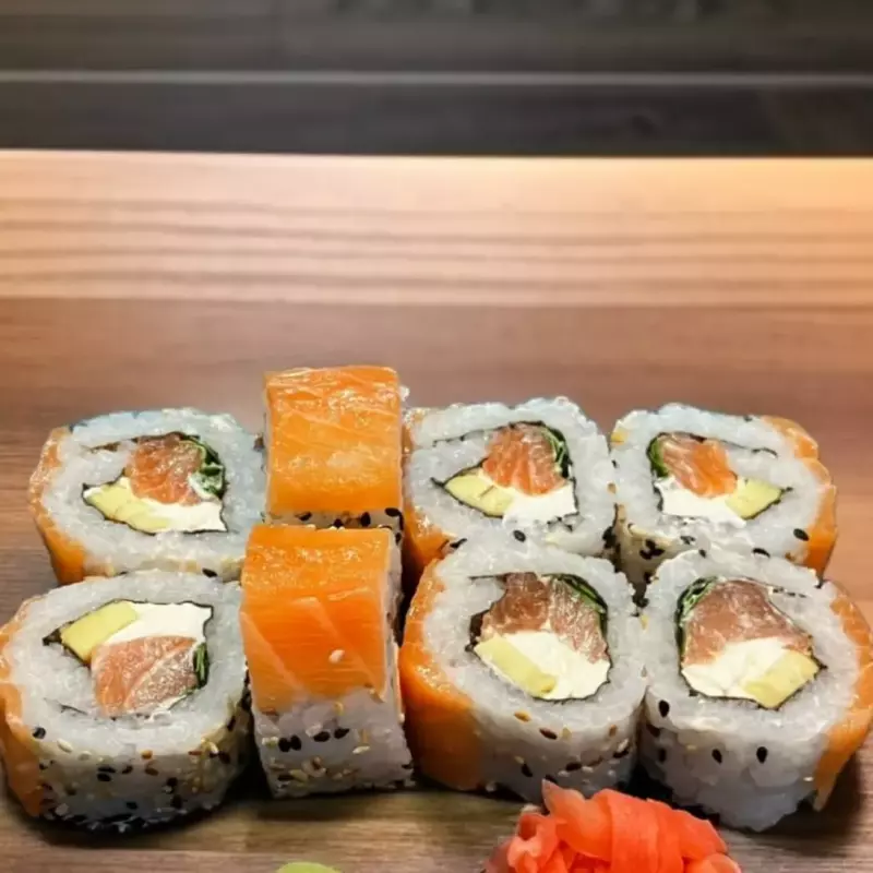 Las Vegas roll 8 piezas