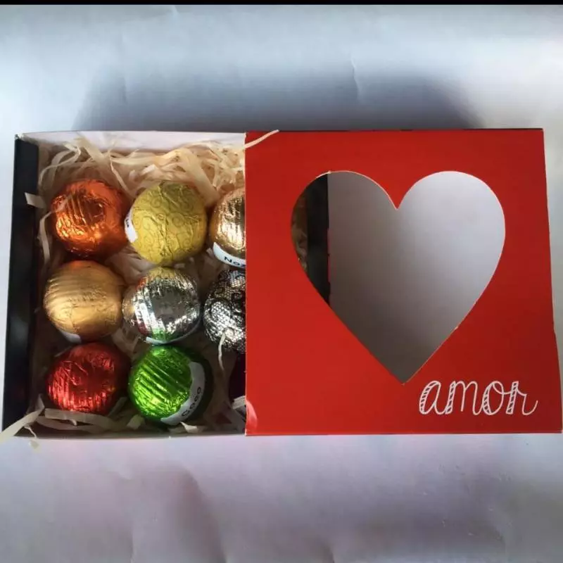 Caixa de coração com bombons