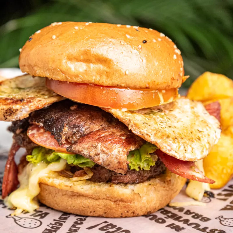 HAMBURGUESA GIGANTE