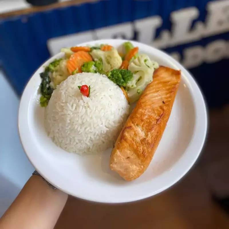 FILÉ DE SALMÃO EXECUTIVO