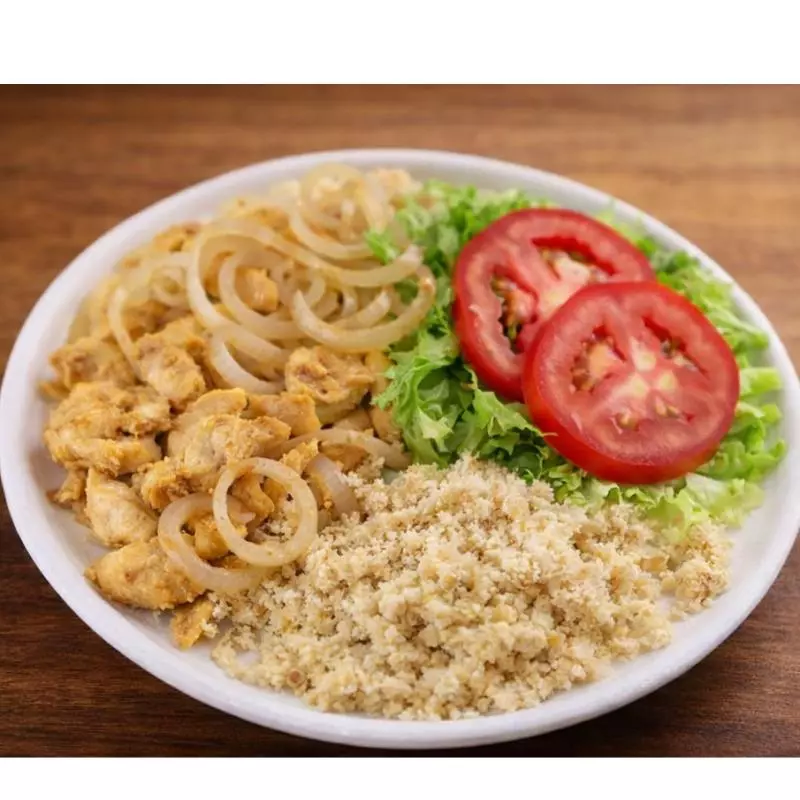 Isca de frango acebolada