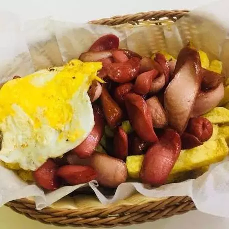 Salchipapa de salchicha Frankfurter