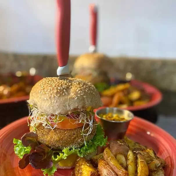 Hamburguesa quinoa y pejibaye