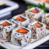 Uramaki salmão com creme cheese 4 p