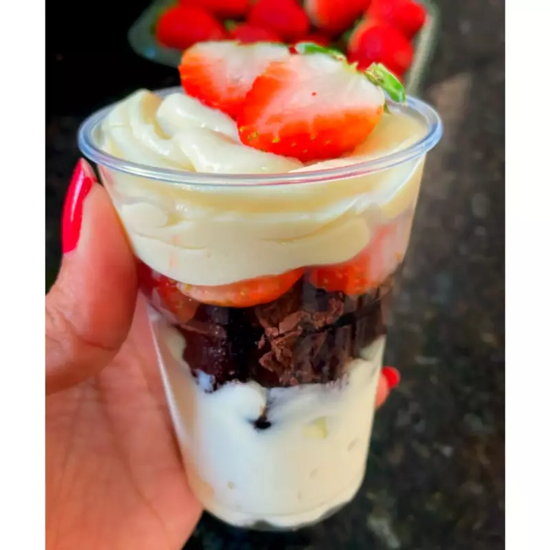 Duplo Ninho c/Morango 2000ml