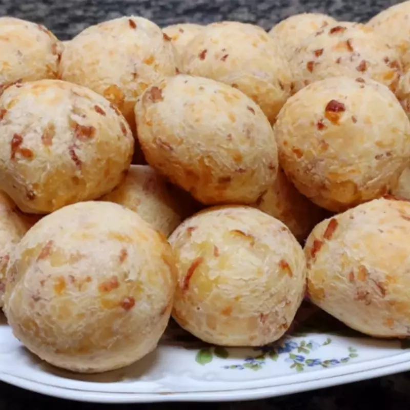 Pão de Queijo Calabresa