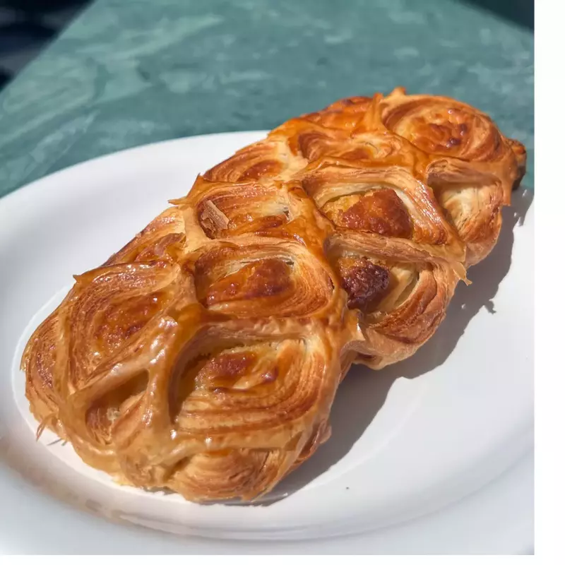 Pan Suizo de Almendra