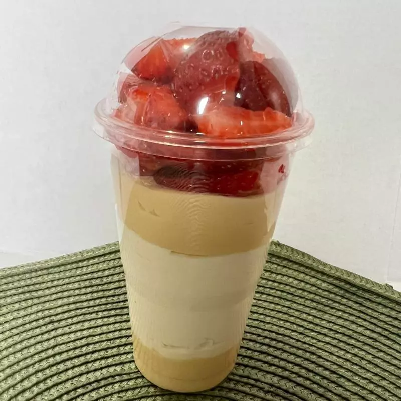 Mix Brownie Ninho Duplo com  Morango