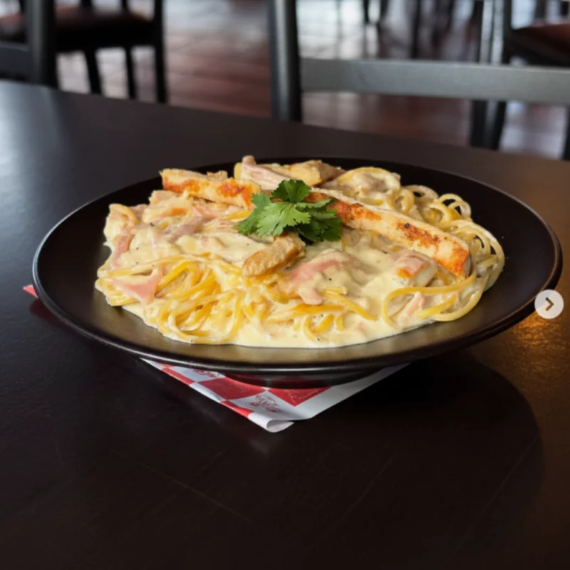 Pasta a la crema con pollo