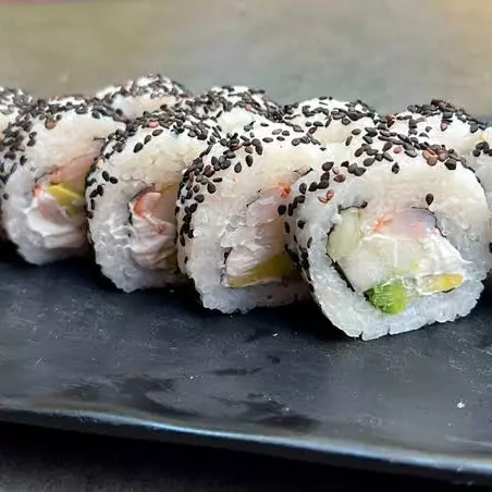 Urumaki ajonjolí con proteína