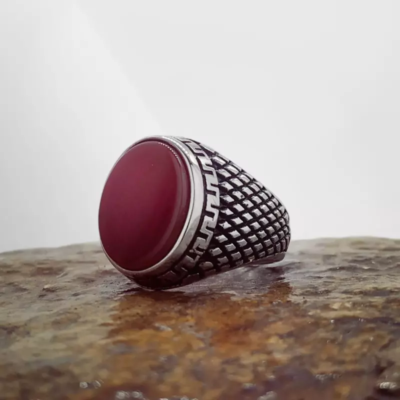 Flat Red Stone Ring