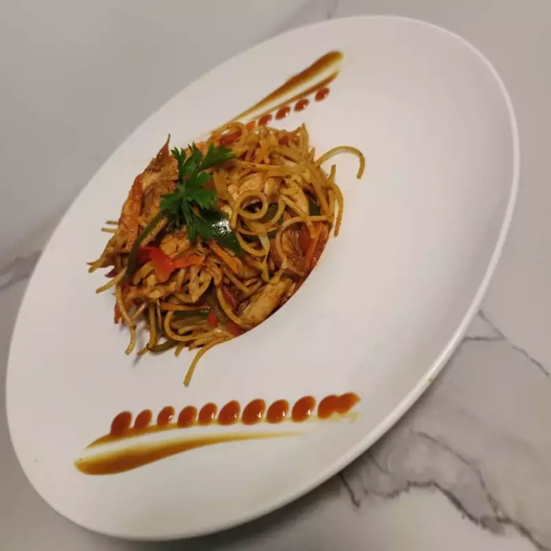 Chicken Chow-Mein