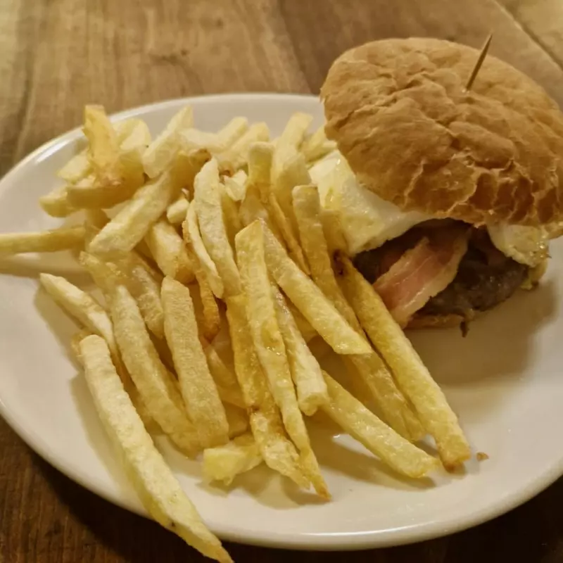 HAMBURGUESA ESPECIAL