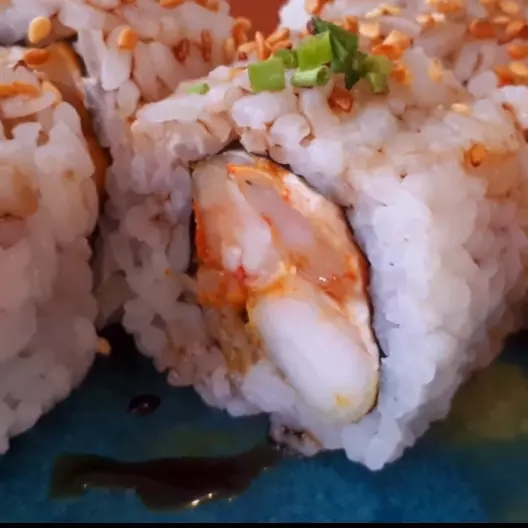 URAMAKI CAMARÃO - 8 UN