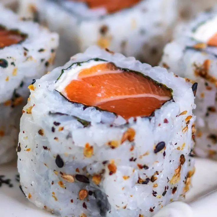 Uramaki Salmão (4 und)