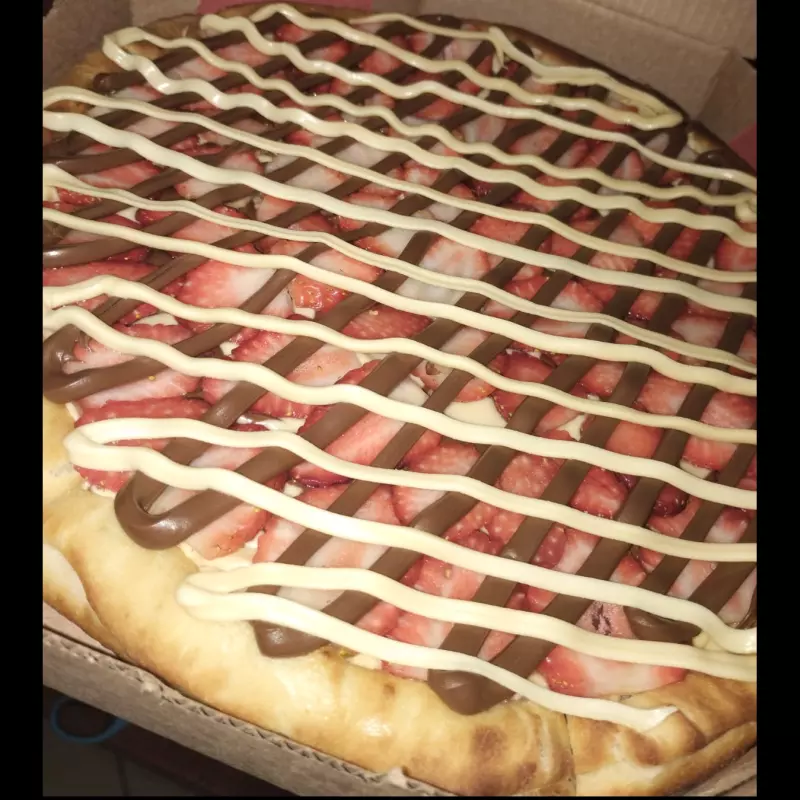 Pizza Duo com morango