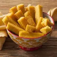 porção polenta frita
