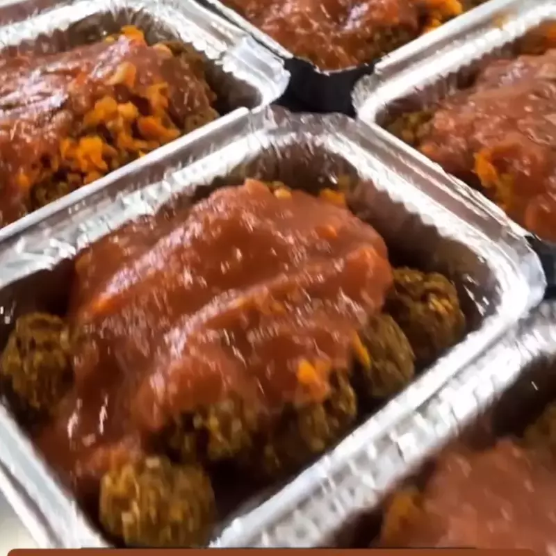 Almôndegas ao molho sugo