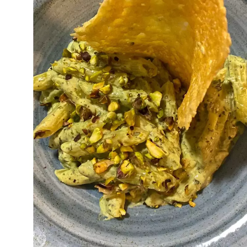 PASTA PESTO CON ALMENDRA Y PISTACHO
