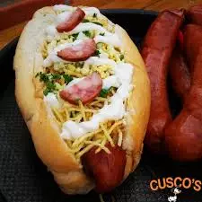 Hot Dog de Linguiça Completo